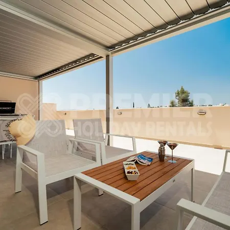 Apartment 2br With Pools - Anabelle By Premier